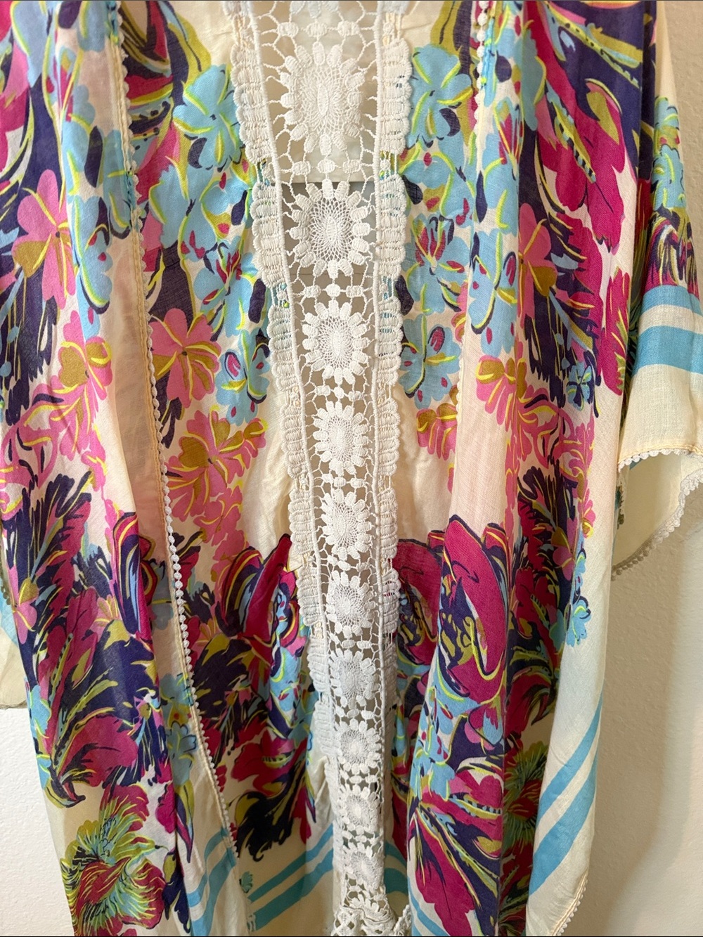 Boho Floral Crochet Trim Kimono - Cream, Fuchsia, Teal - Picture 2 of 4